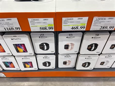 costco apple watch in store.